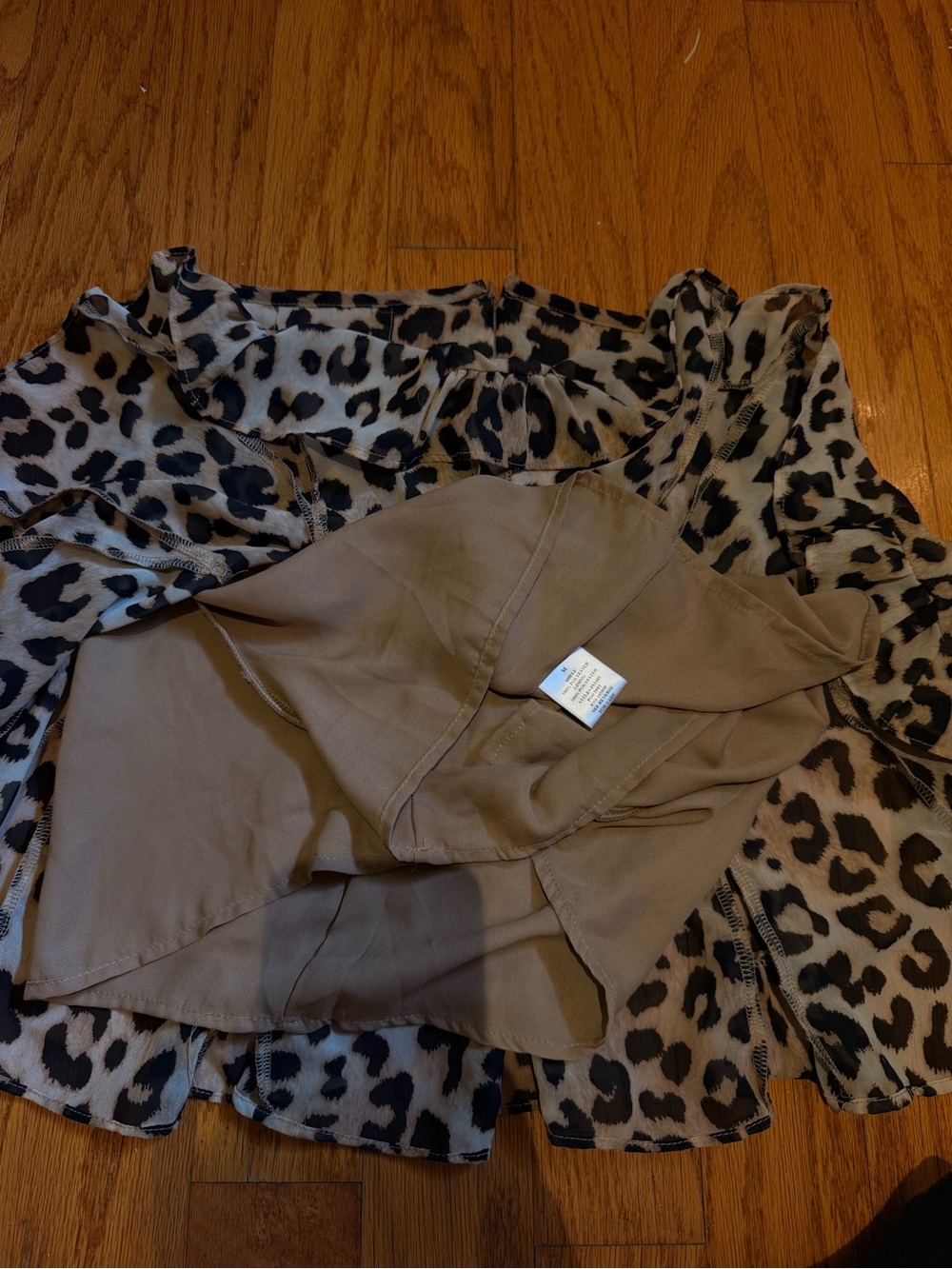 Vestique Skort | Leopard Print Flared Mini Skirt - Beige/Black - Picture 2 of 4